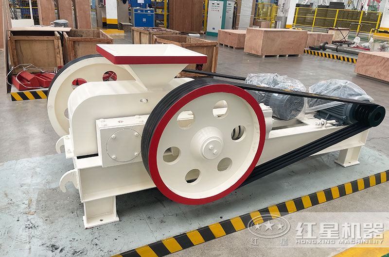 對輥式制砂機(jī)圖片 對輥式制砂機(jī)圖片