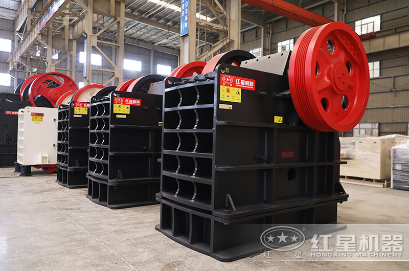 顎式硅石破碎機(jī)圖片