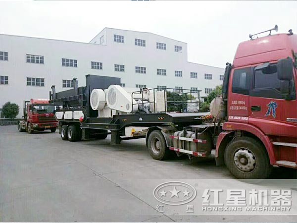 車載粉石機發(fā)貨圖 車載粉石機發(fā)貨圖