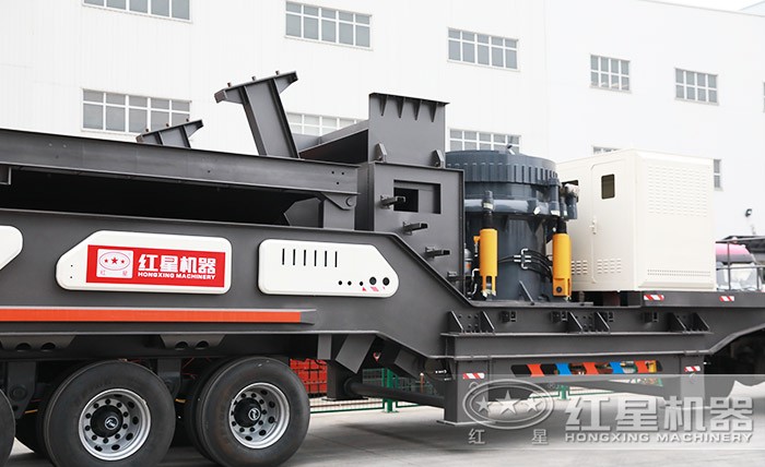 搭載圓錐破碎機移動破碎篩分設備 搭載圓錐破碎機移動破碎篩分設備
