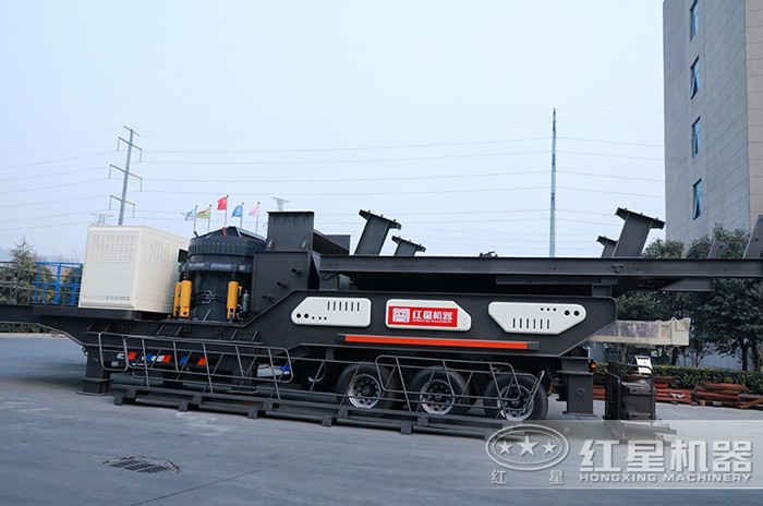 搭載圓錐破碎機(jī)的輪胎式碎石機(jī) 搭載圓錐破碎機(jī)的輪胎式碎石機(jī)