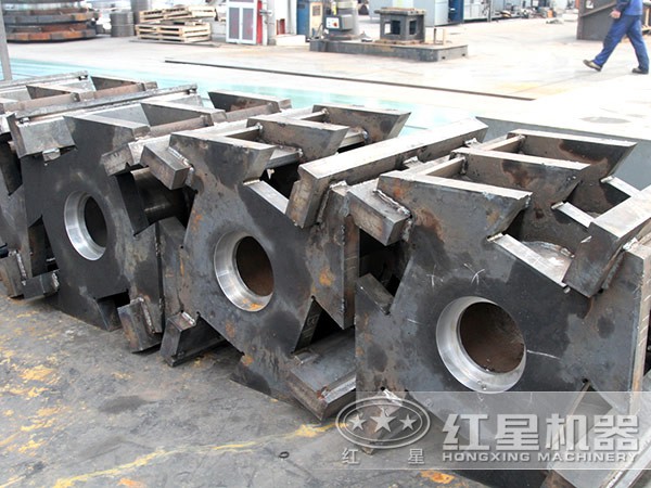 錘式破碎機結(jié)構(gòu)零件展示 錘式破碎機結(jié)構(gòu)零件展示