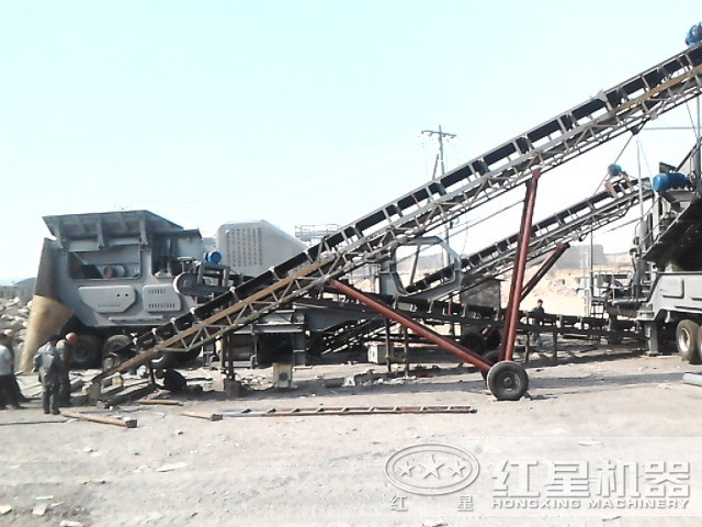 車載移動制砂機作業(yè)現(xiàn)場