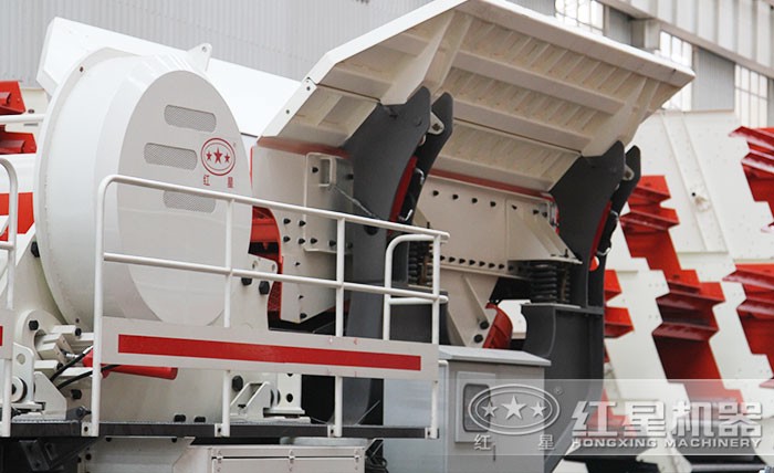 履帶移動碎石機(jī)——折疊機(jī)身裝置 履帶移動碎石機(jī)——折疊機(jī)身裝置