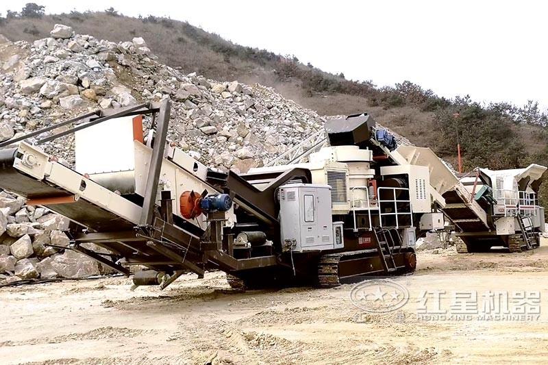 移動式石子圓錐破碎機(jī)現(xiàn)場