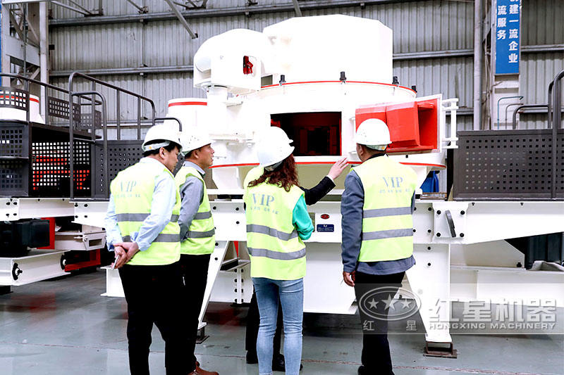 制砂機設(shè)備客戶實地考察、選購