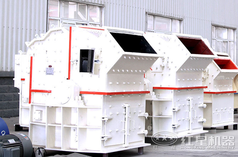 細(xì)碎打沙機(jī)，采用立體錘頭，便于更換