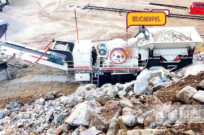 鄂破履帶式碎石機(jī)，粗碎大石塊破碎比大