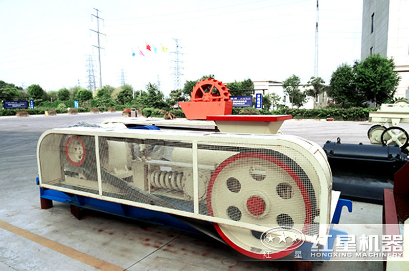 對輥制砂機(jī)