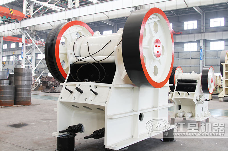 大型鄂式破碎機，粗碎石子軋石設備