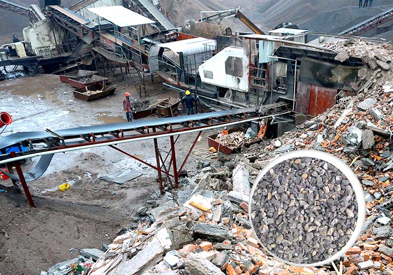 移動破碎機現(xiàn)場，粒形好，客戶非常滿意