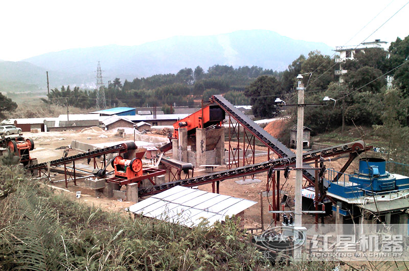 小型人工制砂生產(chǎn)線現(xiàn)場(chǎng)